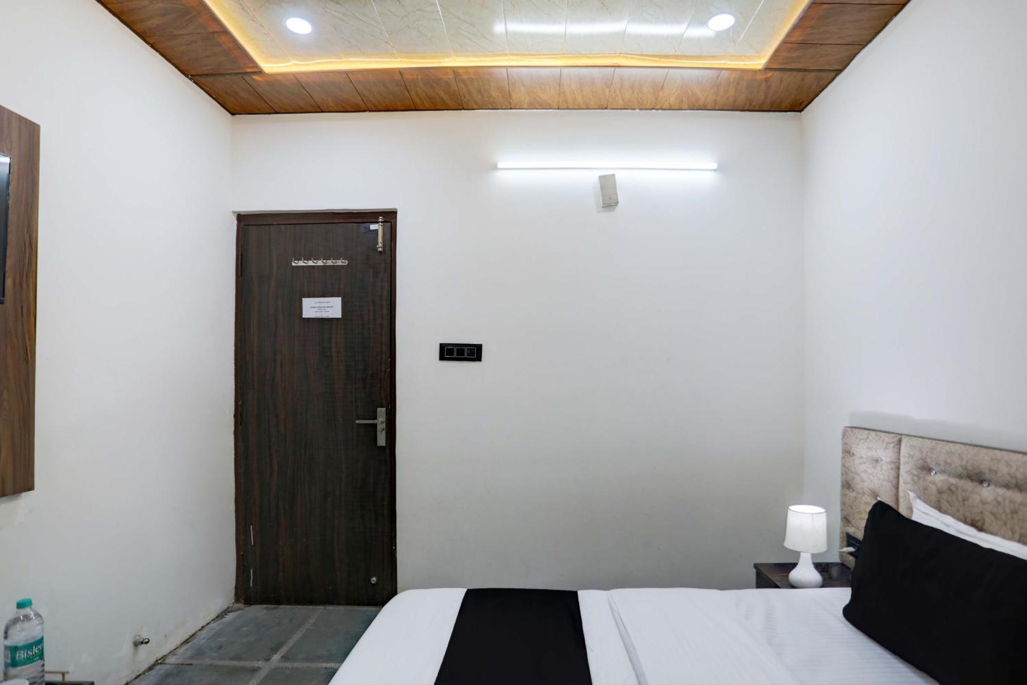 Collection O Park Paradise دلهي المظهر الخارجي الصورة
